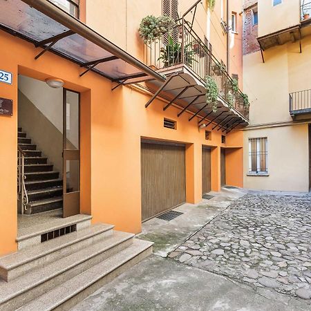 Готель La Casa Delle Dee - Self Check-In Болонья Екстер'єр фото