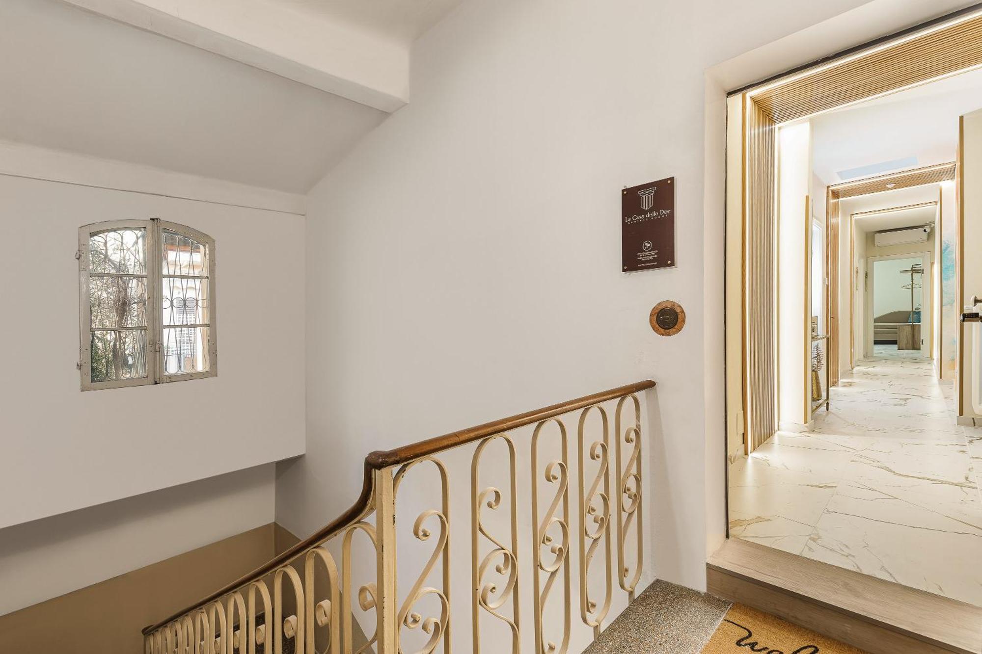 Готель La Casa Delle Dee - Self Check-In Болонья Екстер'єр фото